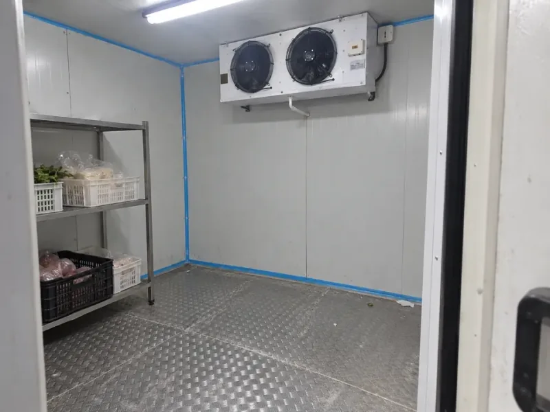 Chambre froide négative de 12 m² à −18°C pour un restaurant à Mohammedia